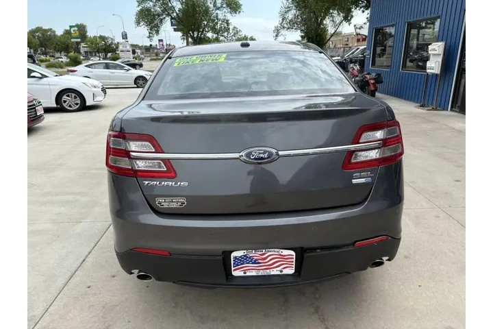 $16990 : 2018 Taurus SEL image 8