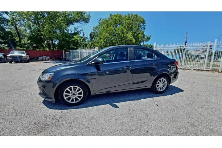 $5900 : 2020 Sonic LT image 5