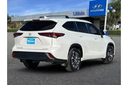 $33999 : Toyota Highlander 2022 AWD X thumbnail