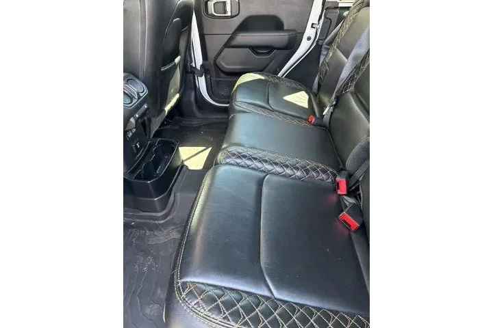 $37611 : Jeep Wrangler Unlimited 2022 image 8