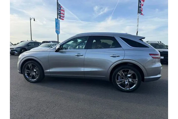 $37999 : Genesis Electrified GV70 202 image 6