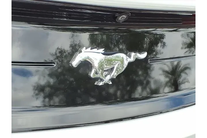 $27963 : Ford Mustang 2021 EcoBoost P image 10