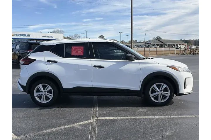 $17499 : Nissan Kicks 2024 S 4dr Cros image 6