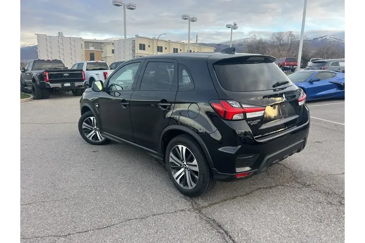 $17582 : Mitsubishi Outlander Sport 2 image 10