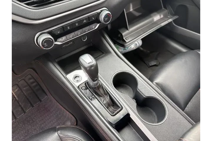 $21344 : Nissan Altima 2022 2.0 SR 4d image 9