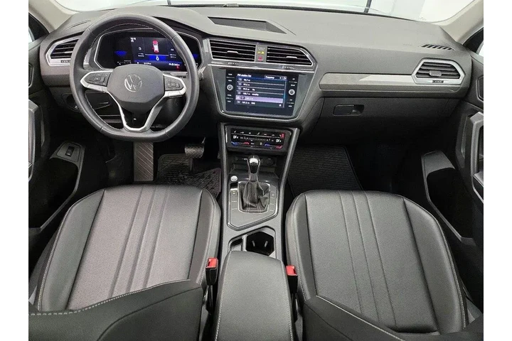 $21998 : Volkswagen Tiguan 2022 SE 4d image 9