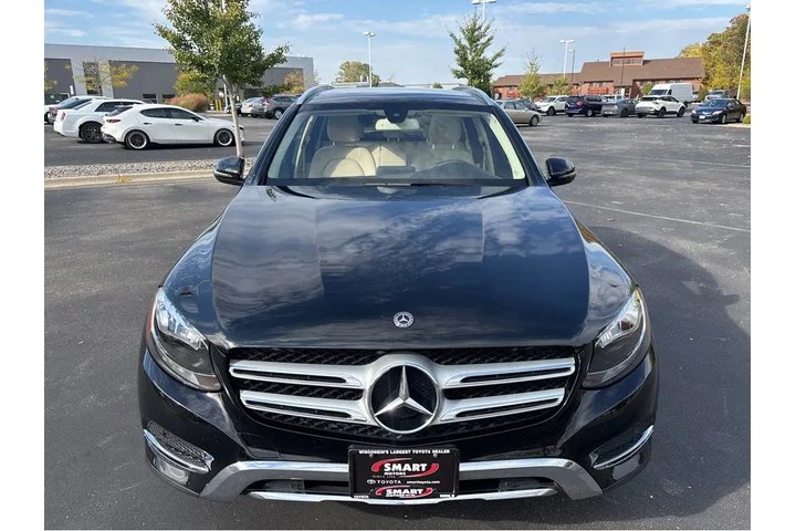 $25000 : 2019 GLC 300 image 9