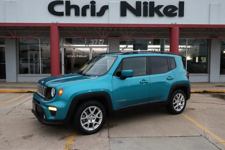 $18988 : 2021 Renegade Latitude image 1