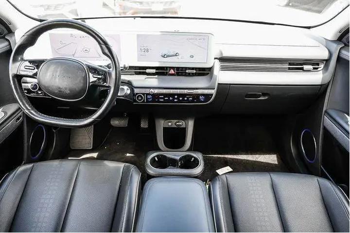 $29699 : Hyundai IONIQ 5 2023 AWD Lim image 5