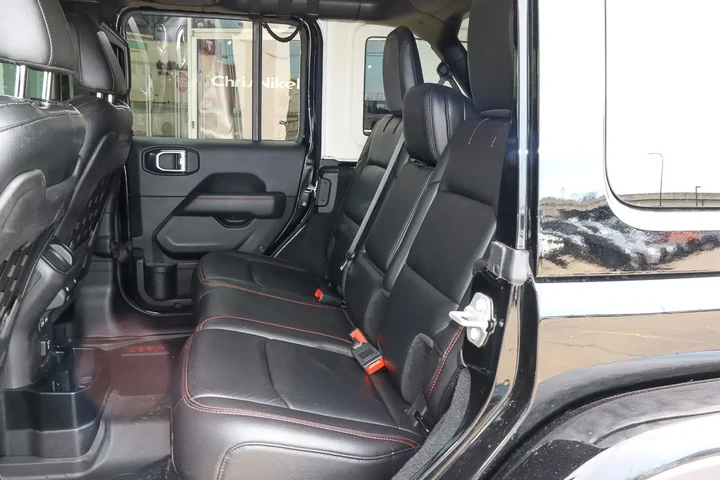 $32287 : 2019 Wrangler Unlimited Rubic image 8