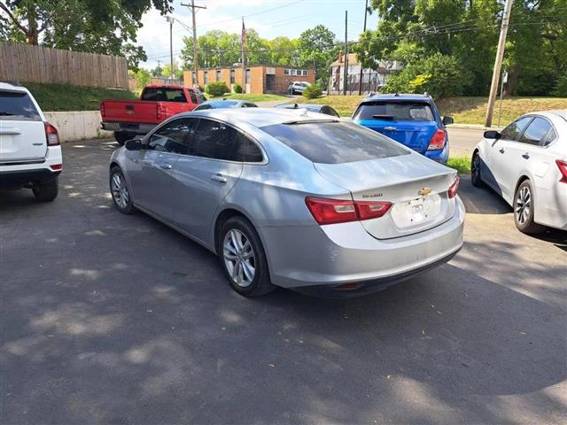 $12675 : 2018 CHEVROLET MALIBU image 2