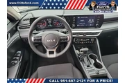 $22983 : Kia K5 2023 LXS 4dr Sedan thumbnail