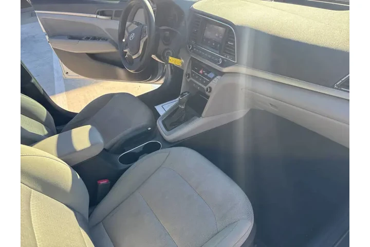 $8999 : 2017 Elantra SE image 10