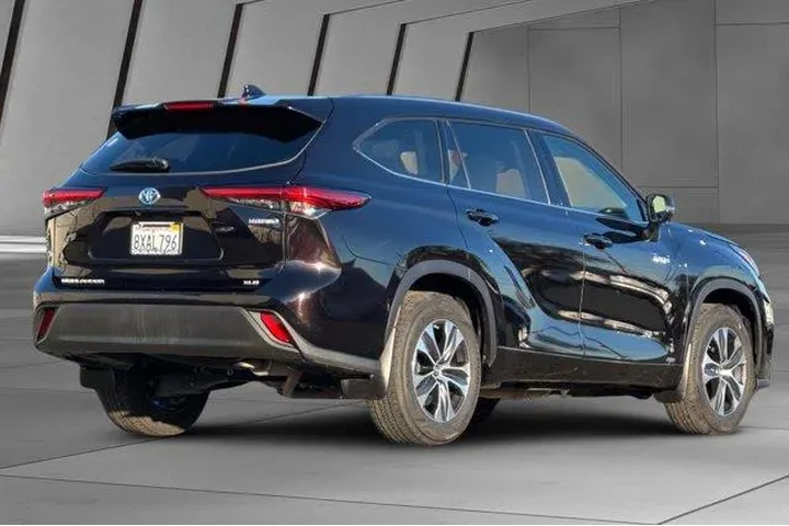 $33900 : Toyota Highlander Hybrid 202 image 4