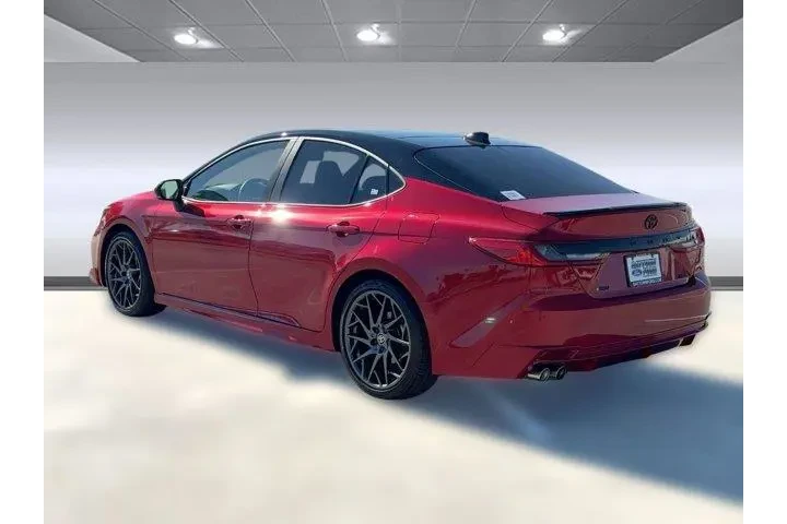 $31898 : Toyota Camry 2025 SE 4dr Sed image 3