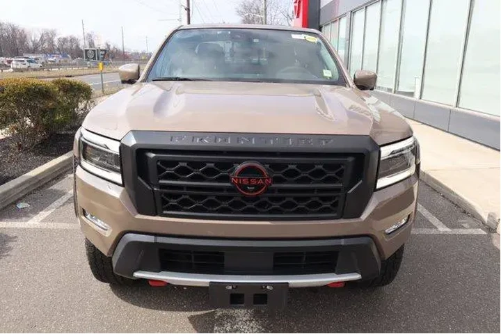$33720 : Nissan Frontier 2023 4x4 SV image 5