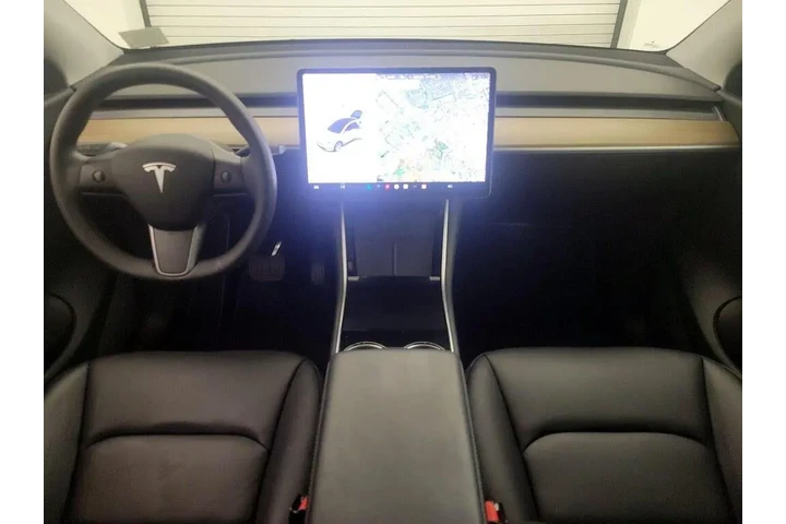 $31998 : Tesla Model Y 2021 AWD Long image 9