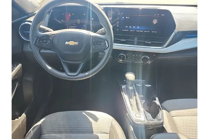 $21997 : Chevrolet Trax 2025 LT 4dr C image 8