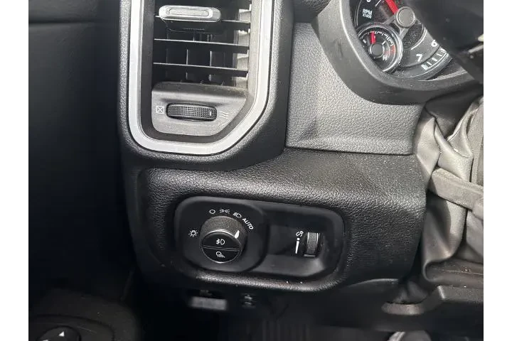 $24530 : Ram 1500 2022 4x2 Big Horn 4 image 8