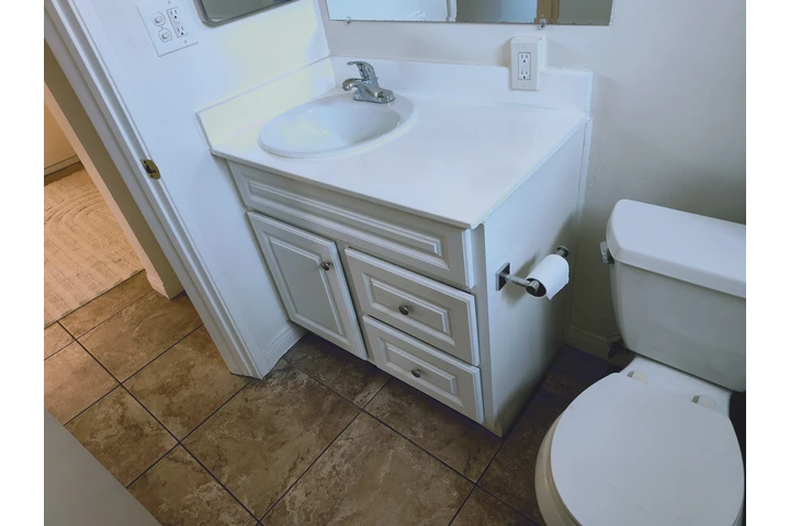 $1950 : Apartamento 1br en SD 92104 image 6