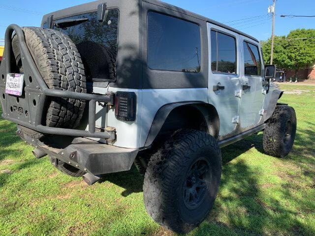 $23995 : 2011 Wrangler Unlimited Rubic image 4