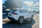 $29773 : Toyota RAV4 2022 XLE Premium thumbnail