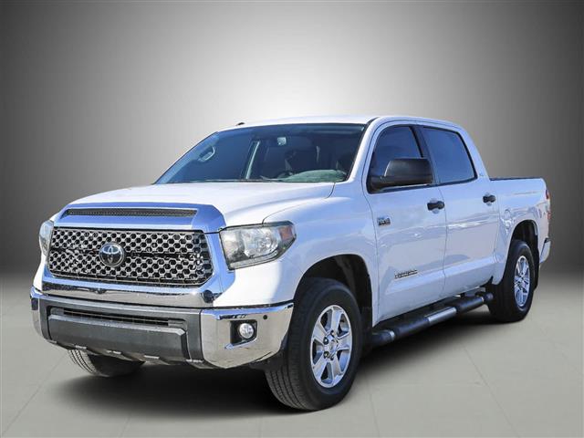 $31990 : Pre-Owned  Toyota Tundra SR5 C image 1