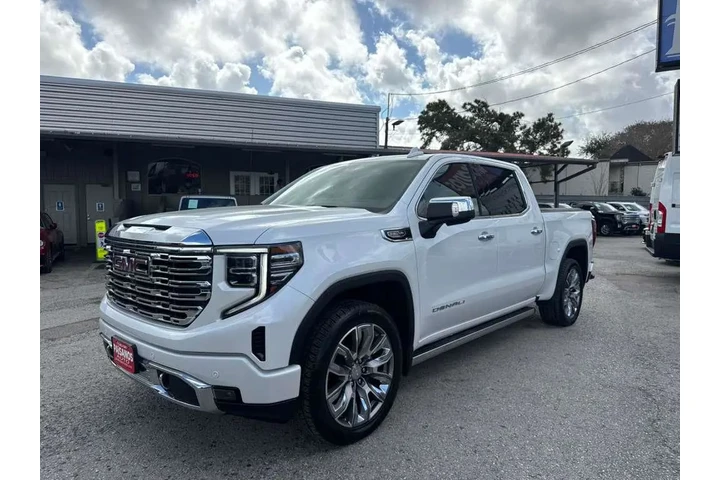 2023 GMC Sierra 1500 Denali C image 1