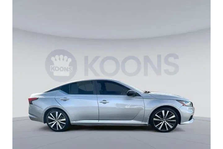 $13500 : Nissan Altima 2020 2.5 SR 4d image 6