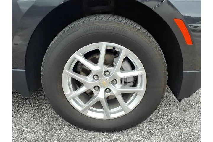 $21777 : Chevrolet Equinox 2022 4x4 L image 8