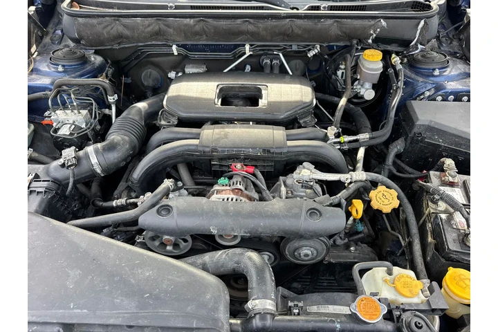 $6995 : Subaru Outback 2011 AWD 2.5i image 5