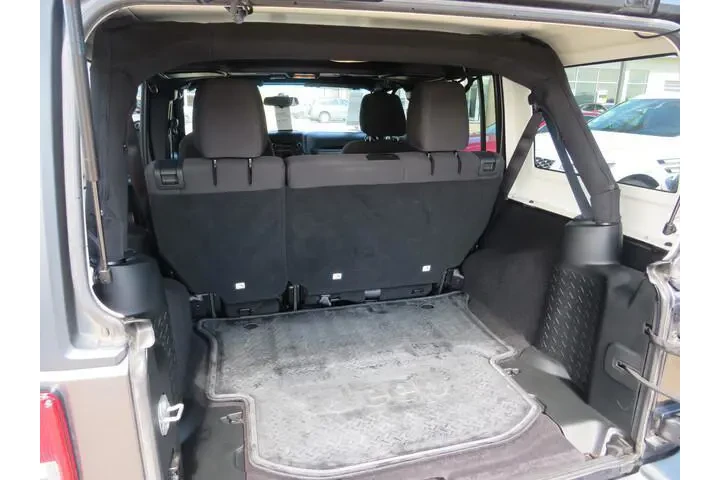 $26491 : Jeep Wrangler JK Unlimited 2 image 5