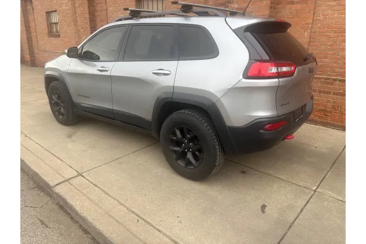 $10000 : 2015 Cherokee Trailhawk image 5