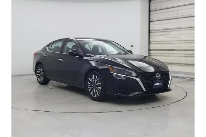 $21998 : Nissan Altima 2023 2.5 SV 4d image 1