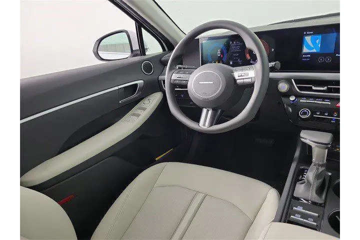 $28030 : Hyundai SONATA 2025 SE 4dr S image 5