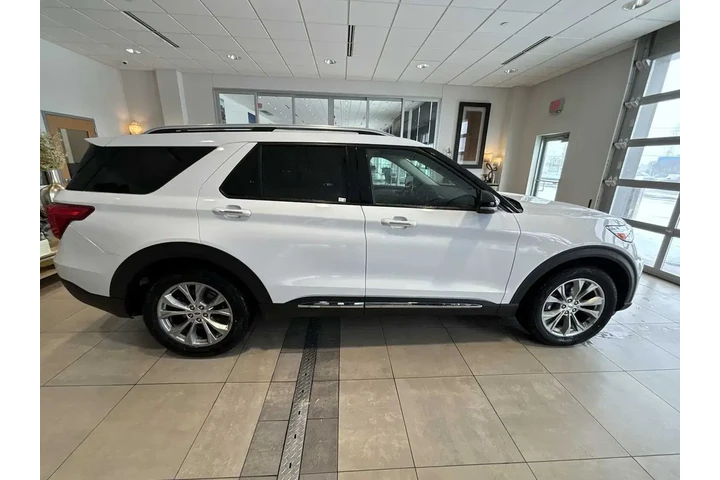$18984 : Ford Explorer 2021 AWD Limit image 2