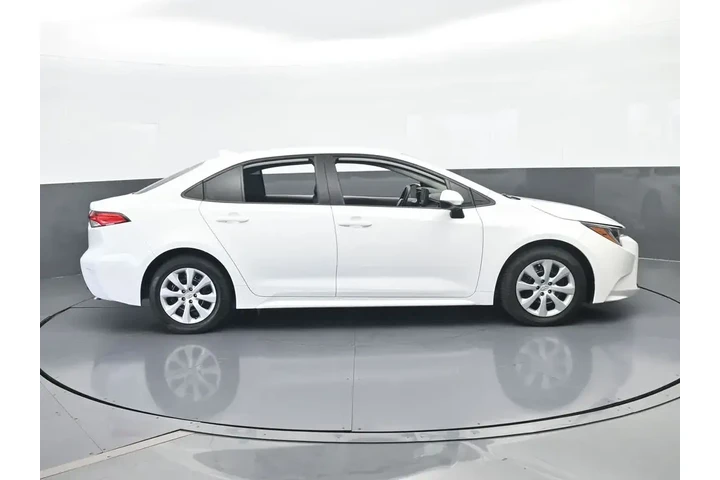 $17991 : Toyota Corolla 2023 LE 4dr S image 7