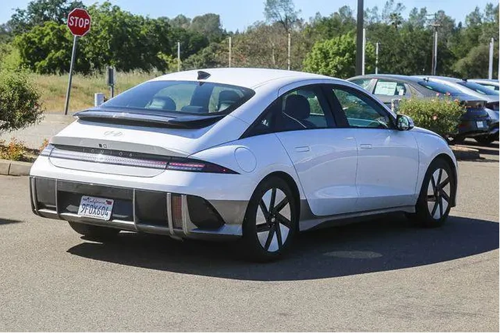 $24491 : Hyundai IONIQ 6 2023 AWD SE image 5