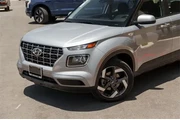 $20980 : Hyundai VENUE 2025 SEL 4dr C thumbnail