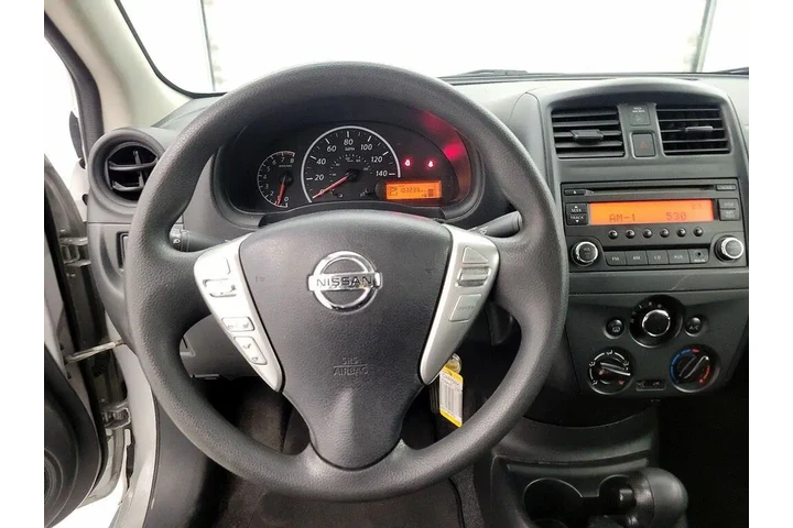 $9998 : Nissan Versa 2015 1.6 S 4dr image 10