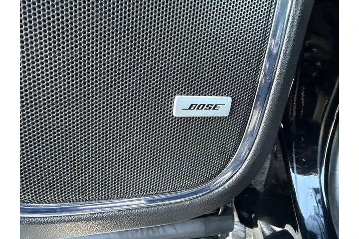 $36995 : GMC Yukon 2018 4x4 Denali 4d image 4