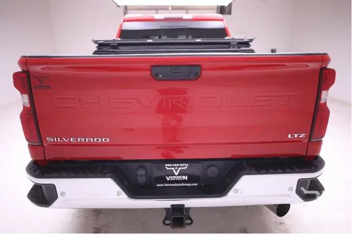 $36999 : Chevrolet Silverado 2500HD 2 image 4