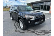 Toyota 4Runner 2022 4x4 SR5 en Raleigh
