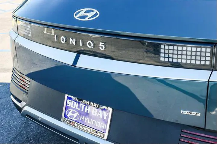 $24498 : Hyundai IONIQ 5 2023 AWD SEL image 7