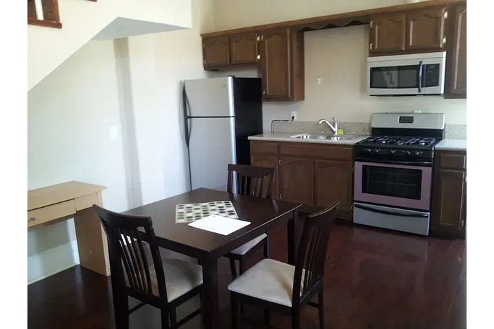 $1500 : Hardwood floors, and also inc image 2