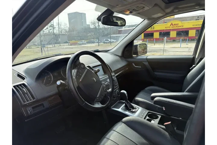 $7995 : 2014 Land Rover LR2 image 10