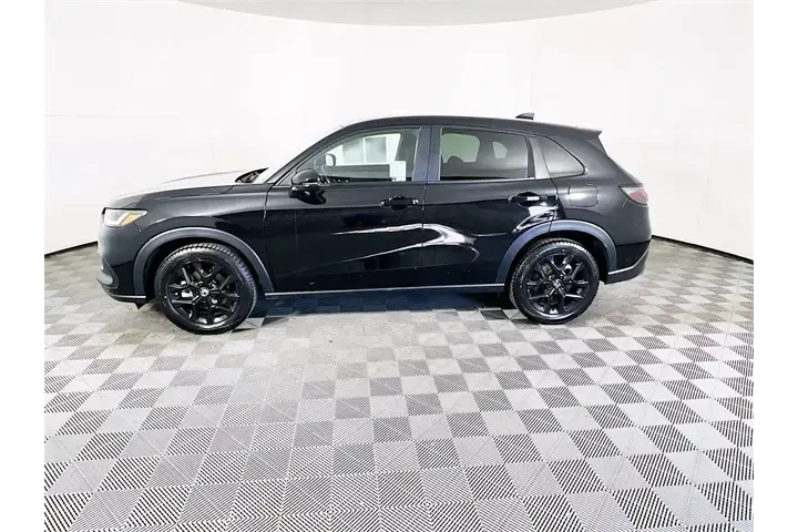 $23900 : Honda HR-V 2023 AWD Sport 4d image 4