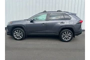 $28994 : Toyota RAV4 2022 XLE Premium thumbnail