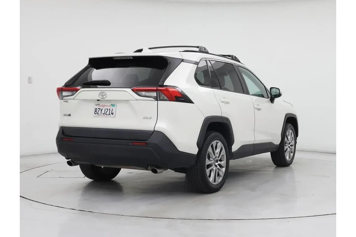 $22998 : Toyota RAV4 2021 AWD XLE 4dr image 8