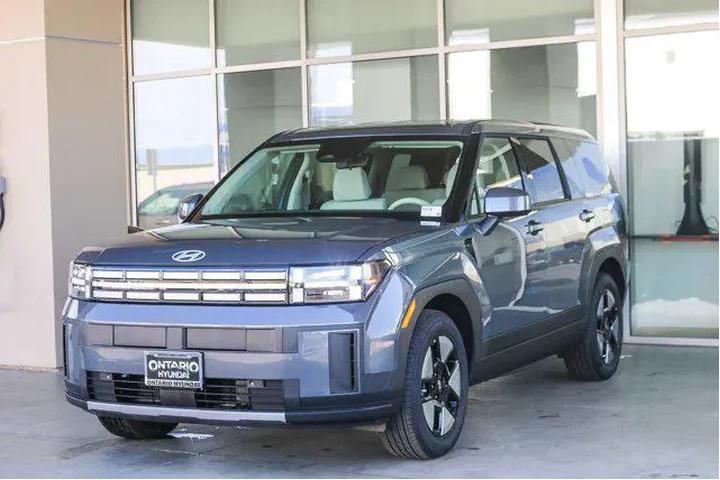 $34892 : Hyundai SANTA FE Hybrid 2026 image 4